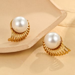 1 Pair Elegant Stainless Steel Gold Color Artificial Pearl Stud Earrings h5 Picture3