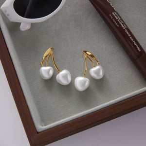 1 Pair Glamorous Cherry Stainless Steel Gold Color Women's Stud Earrings h5 Picture4