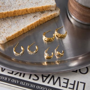 1 Pair Shinning Circle Stainless Steel Gold Color Women's Hoop Earrings h5 Picture3