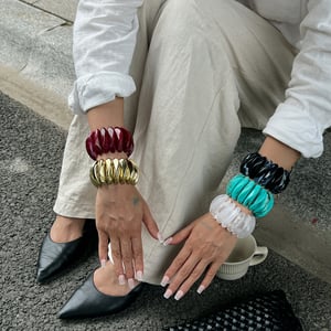 1 Piece Retro Irregular Shape Resin Bangle h5 Picture3