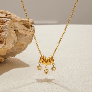 1 Piece Luxurious Circle Stainless Steel Gold Color Women's Pendant Necklaces h5 Picture4