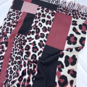1 Piece Classic Leopard Print Rayon Women's Winter Scarves h5 Picture5