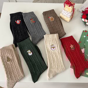 1 Pair Cotton Classic Casual Red Christmas Women's Mid-Calf Socks h5 Picture3