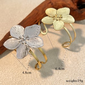 1 Piece Classic Flower Stainless Steel Mixed Color Cuff Bracelet h5 Picture4