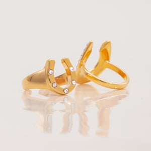 1 Stück luxuriöse Statement-Ringe aus Edelstahl in Hufeisenform in Goldfarbe h5 Bild5