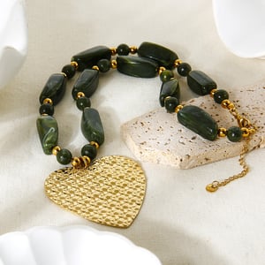 1 Piece Retro Acrylic Beads Gold Color Heart Pendant Necklace h5 Picture4