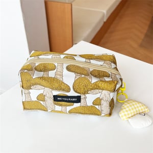 1 Piece Classic Creatively Designed Cute Mushroom Women's Makeup Bags h5