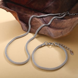 Schlichtes, einfarbiges Halsketten-Set aus Edelstahl h5 Bild3
