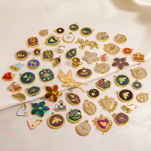 1 Piece Retro Flower DIY Pendant h5 Picture3