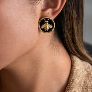 1 Pair Gorgeous Bee Pattern Stainless Steel Gold Color Women's Stud Earrings h5 Picture3