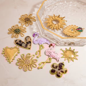 1 Piece Romantic Flower Stainless Steel  Gold Color DIY Pendant h5 Picture4