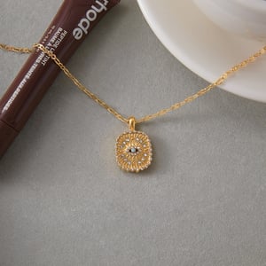 1 Piece Sophisticated Devil's Eye Stainless Steel Gold Color Women's Pendant Necklaces h5 Picture5