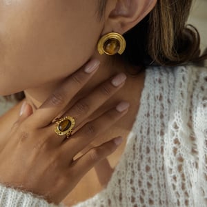 1 Pair Classic Ornate Natural Stone Stainless Steel Gold Color Women's Stud Earrings h5 Picture4