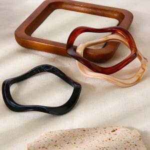 1 Piece Simple  Retro Gradient Color Resin Women's Bangles h5 Picture2