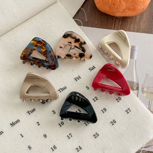 1 Piece Simple Series Retro Triangle Gradient Color Acetate Women's Hair Clips h5 Picture3