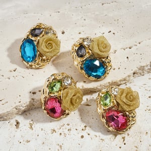 1 Pair Retro Flower Alloy Stud Earrings h5 Picture3