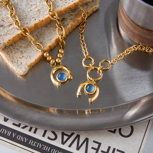 1 Stück luxuriöse blaue Harzkreis-Edelstahl-Goldfarbe Damen-Charm-Armbänder h5 Bild3