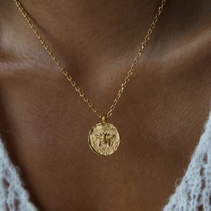 1 Piece Elegant Cross Stainless Steel Gold Color Pearl Women's Pendant Necklaces h5 Picture4