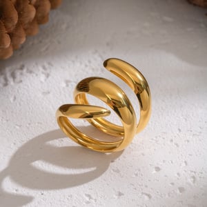 Anillo llamativo de acero inoxidable dorado con forma irregular de 1 pieza h5 Imagen3