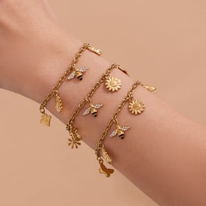 1 Piece Luxurious Flower&Bee Stainless Steel Gold Color Women's Pendant Necklaces h5 Picture4