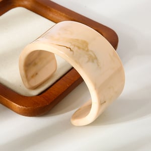 1 Piece Simple Gradient Color Resin Women's Cuff Bracelets h5 Picture5