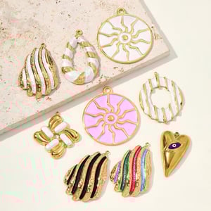 1 Piece Polychrome Droplet Titanium Steel Women's Pendants h5 Picture3
