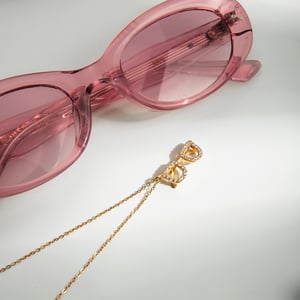 Collier avec pendentif en forme de lunettes moderne en acier inoxydable couleur or et zircon pour femme h5 Image3