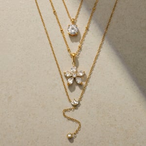 1 Piece Sophisticated Flower Stainless Steel Gold Color Zircon Women's Pendant Necklaces h5 Picture3