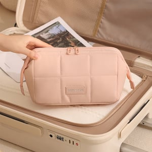 1 Piece Solid Color Checkered Quilted Thread Makeup Bag h5 Picture4