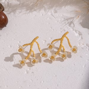 1 paire de boucles d&#39;oreilles à clous romantiques en acier inoxydable doré et coquillage, motif floral h5 Image2