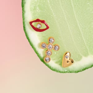 1 Set Exquisite Heart Stainless Steel Gold Color Women's Stud Earrings h5 Picture3