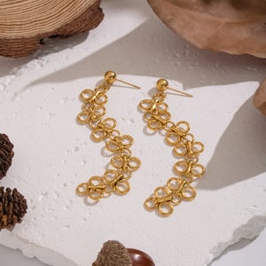 1 paire de boucles d'oreilles pendantes romantiques en acier inoxydable couleur or avec motif de fleurs h5 Image4