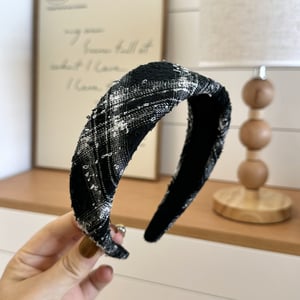 1 bandeau à large bord à carreaux noirs et blancs pour femme h5