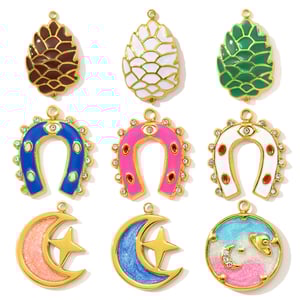 1 Piece Luxurious Horseshoe-shaped Titanium Steel Women's Pendants h5 Picture5