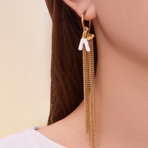 Boucles d&#39;oreilles pendantes modernes pour femme, en acier inoxydable doré, avec pompon en forme de lettre K (1 paire). h5 Image4