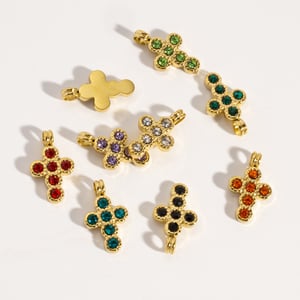 Pendentif croix en acier inoxydable pour femme, collection Simple Series (1 pièce) h5 Image3