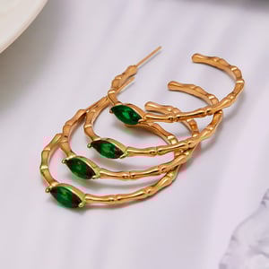1 paire de boucles d&#39;oreilles créoles luxueuses pour femmes, en verre vert et acier inoxydable doré. h5 Image3