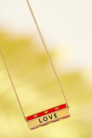 abalorio de acero inoxidable rojo amor  h5 Imagen2