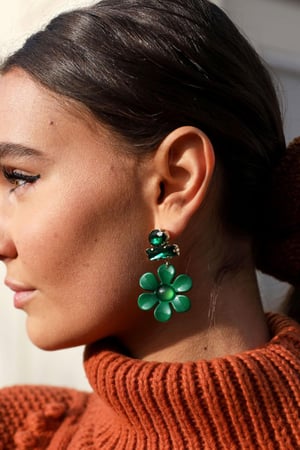 Boucles d'oreilles fleur avec perles de verre Bleu & Couleur or Acier inoxydable h5 Image3