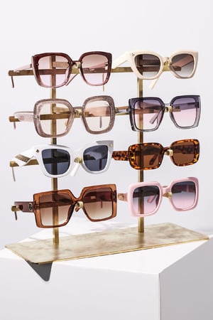 Gold color metal sunglasses display h5 Picture3