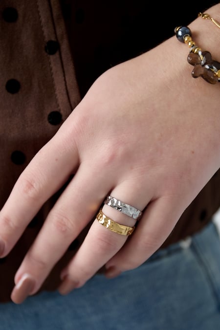 Textured double ring
