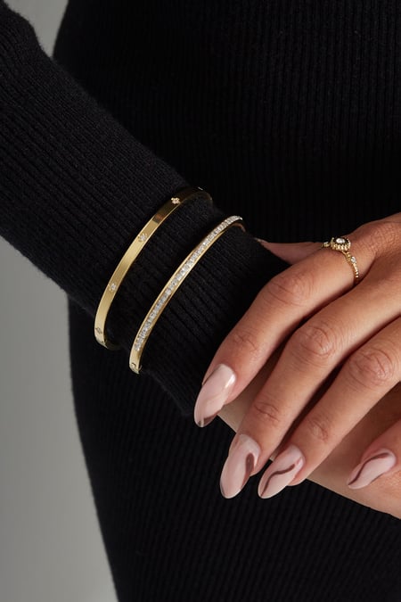 İnce taşlı köle bilekliği