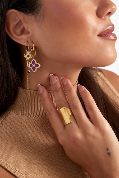 earrings need flowers