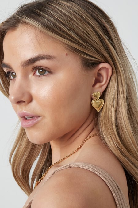 earrings looking good