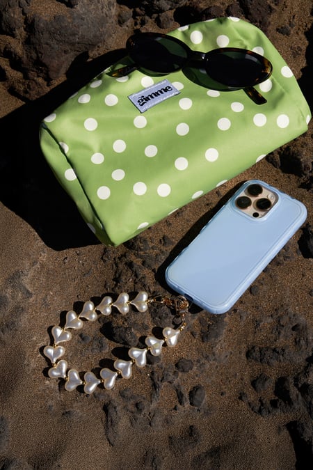 Cordon téléphonique tendance avec coeurs perlés