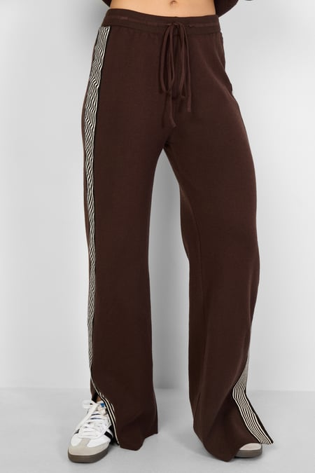 Knitted trousers with stripes