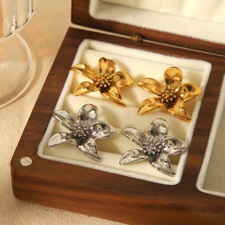 1 pair simple series sweet flower stainless steel  gold plated women stud earrings
