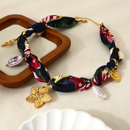 1 Piece Fabric Flower Gold Color Pendant Necklace