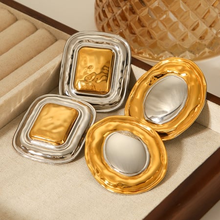 1 paio di orecchini a bottone da donna in acciaio inossidabile color oro e argento misti