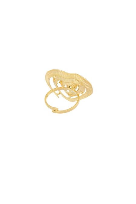 anillo de corazón llamativo con perla